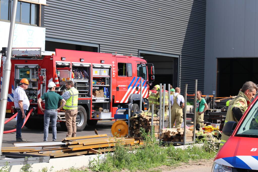 Zoutzuur afsluiter afgebroken in bedrijfshal