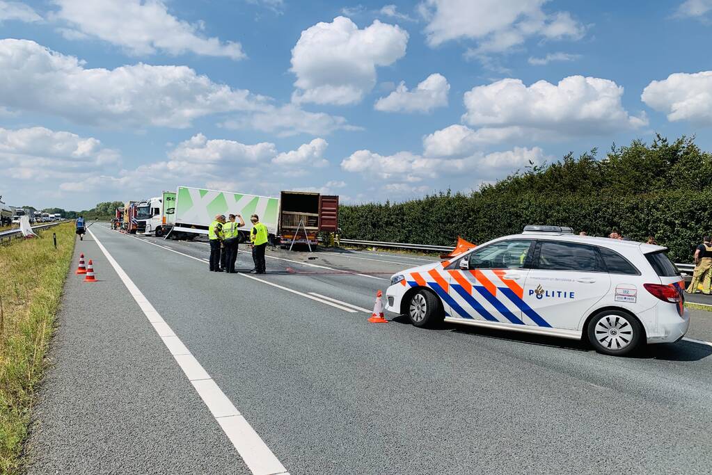 Dodelijke aanrijding met vrachtwagens