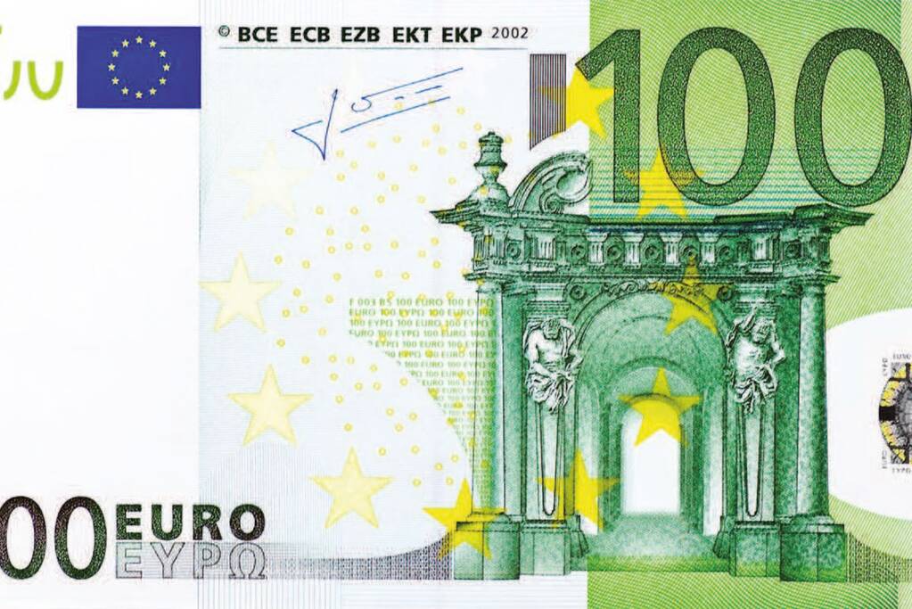 700.000 euro in verborgen ruimte van auto