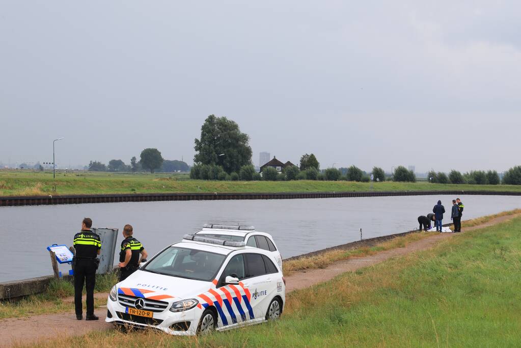 Groot forensisch onderzoek na aantreffen lichaam in Eem