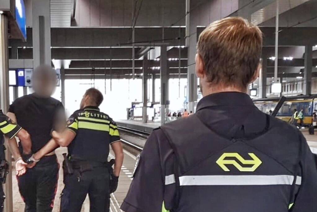 Man die nog gevangenisstraf moet uitzitten aangehouden op station