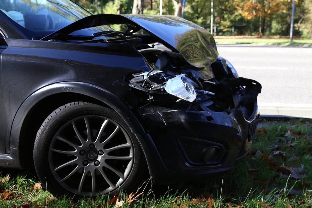27-jarige bestuurder overleden bij ernstige aanrijding