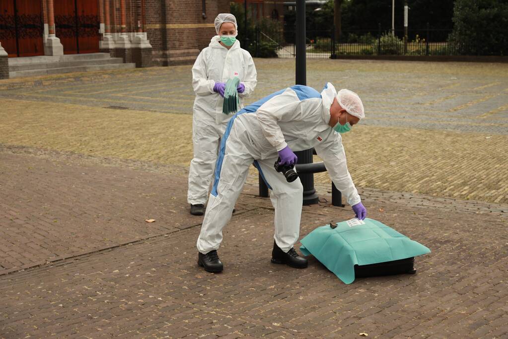 Verdacht pakketje gevonden bij Sint Vituskerk