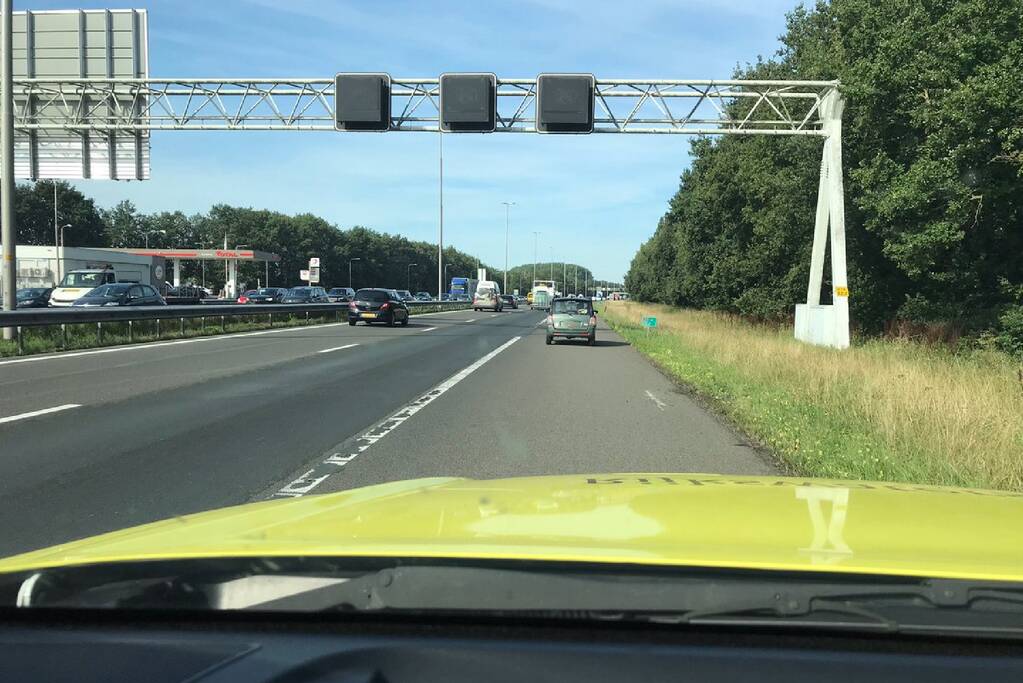 Brommobiel neemt snelweg voor snelste route