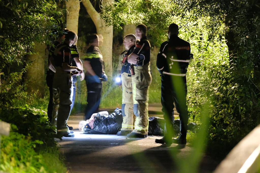 Man gewond na val in water