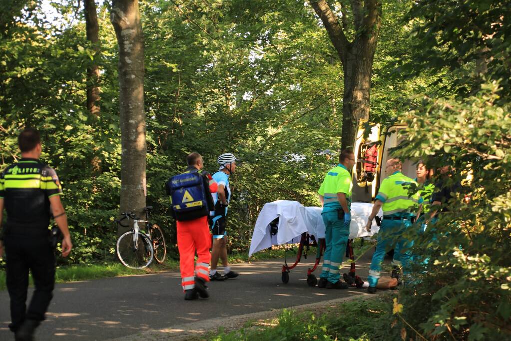 Wielrenner ernstig gewond bij valpartij