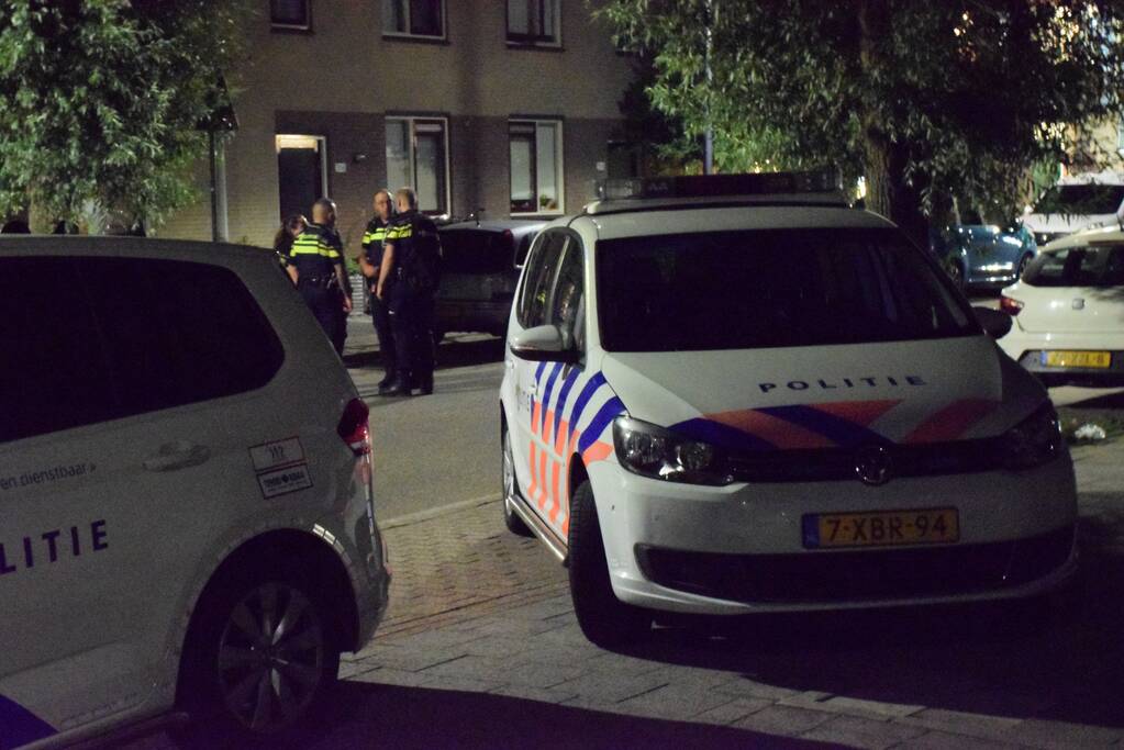 Zes mannen gevlucht na woningoverval