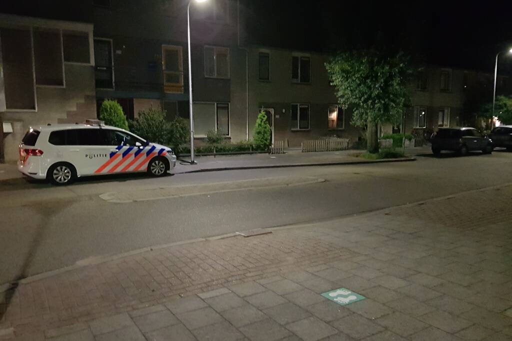 Zes mannen gevlucht na woningoverval