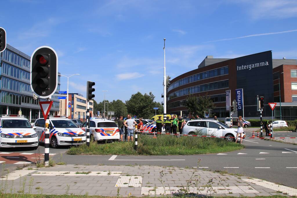 E-bikester overleden na zwaar ongeval op kruising