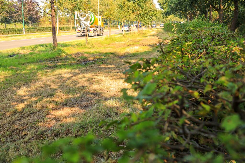 Leidingbreuk langs provinciale weg