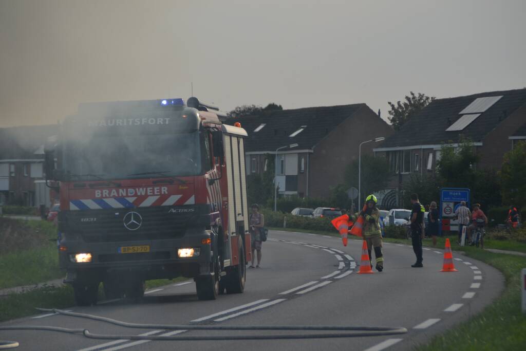 Personenauto verwoest na brand