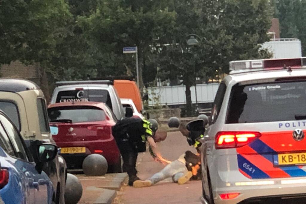 Vernieler scooter aangehouden na verkeersruzie
