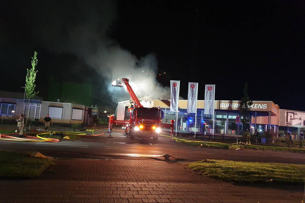 Zeer grote uitslaande brand