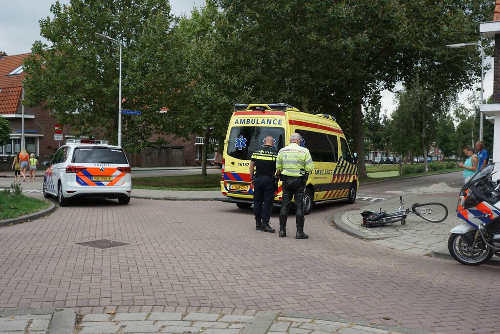 Fietser gewond na botsing met auto