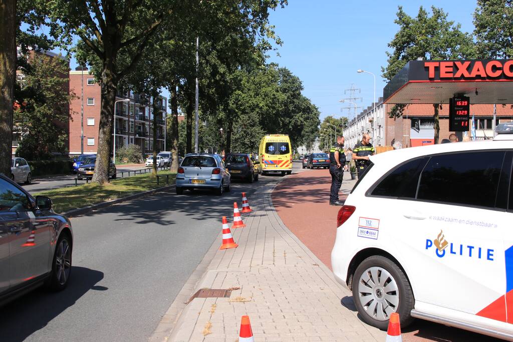 Scooterrijdster gewond bij aanrijding