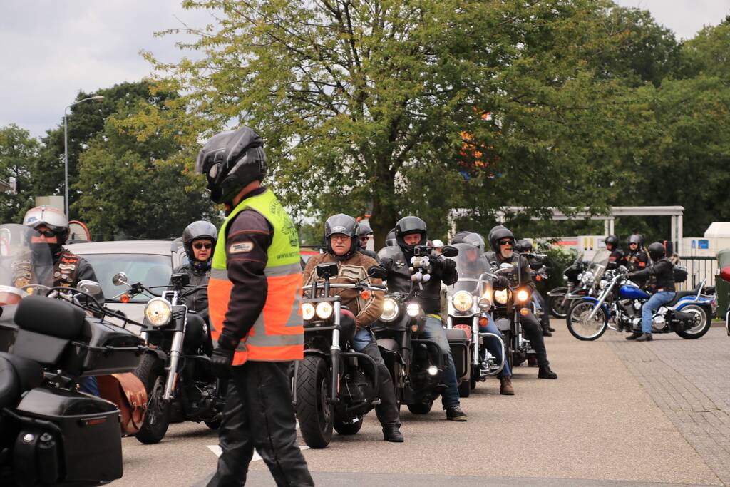 Harley Davidson club zamelt geld in voor kinderhospice