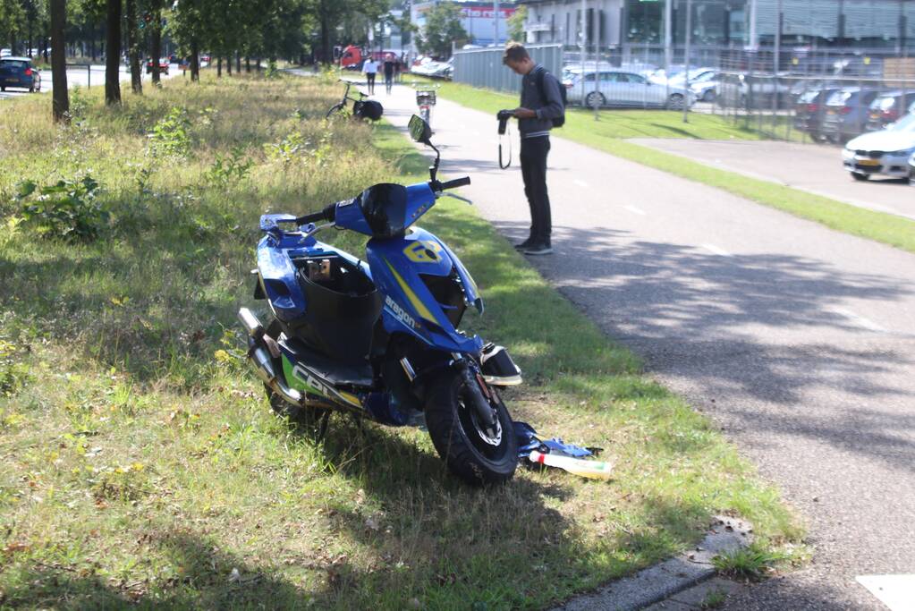 Scooterrijder ernstig gewond