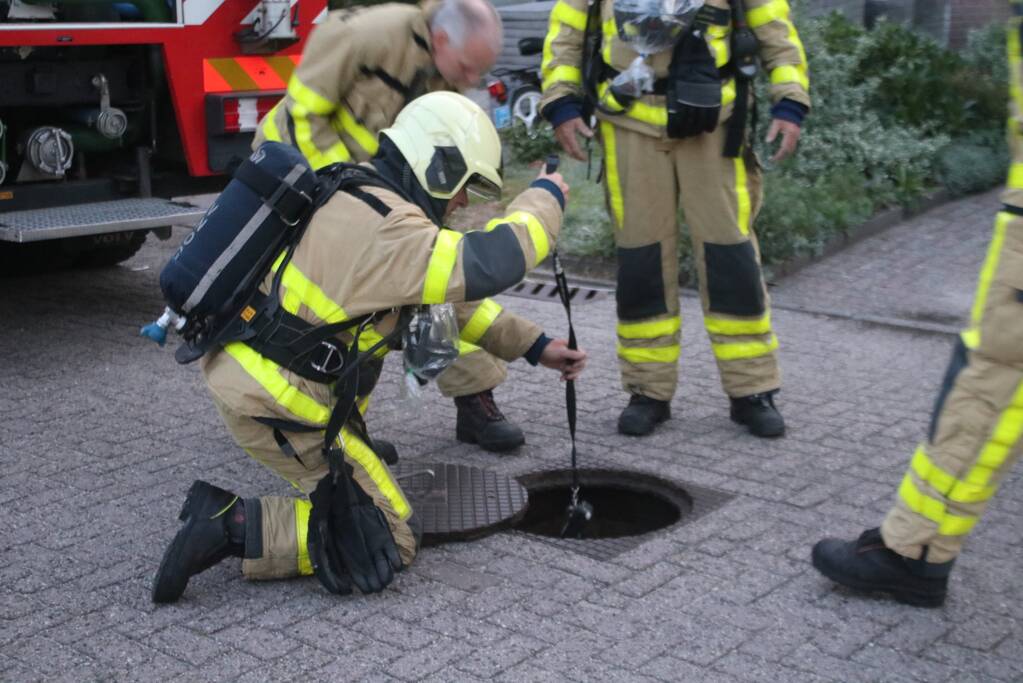 Brandweer onderzoekt zoete lucht