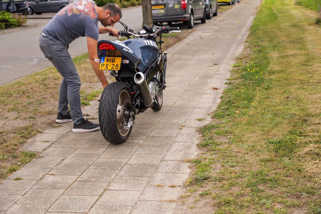 Motorrijder gewond bij valpartij