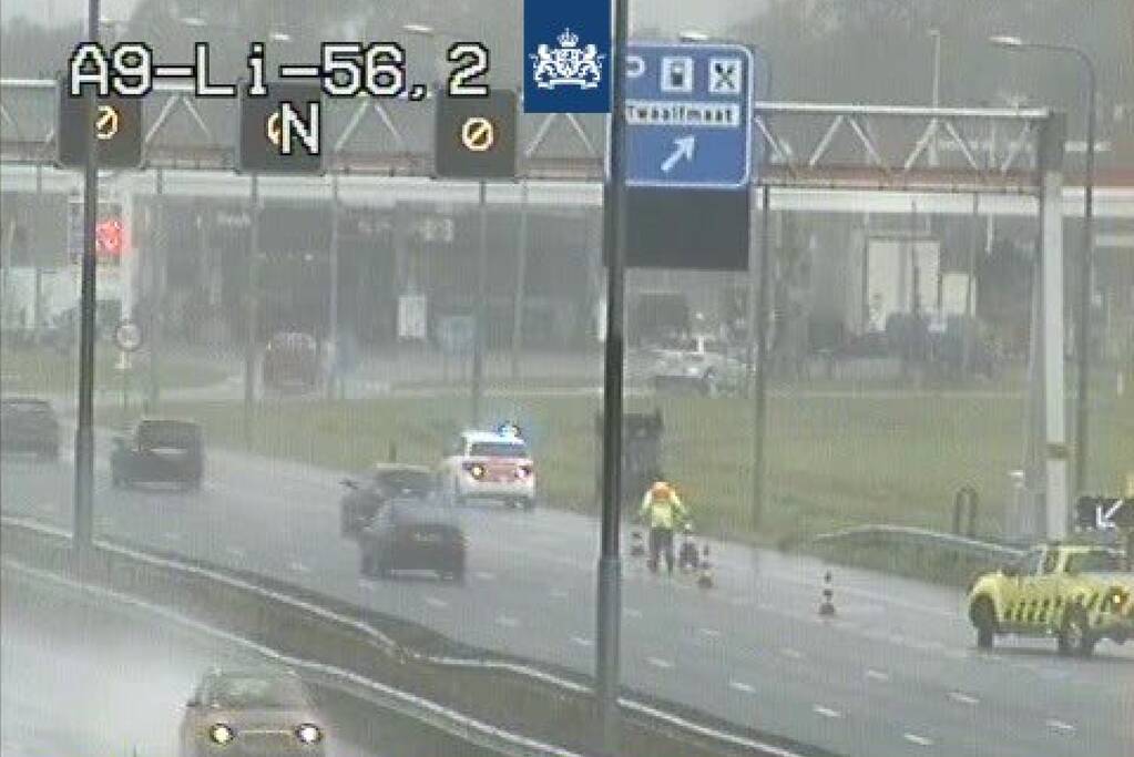 Auto over de kop geslagen