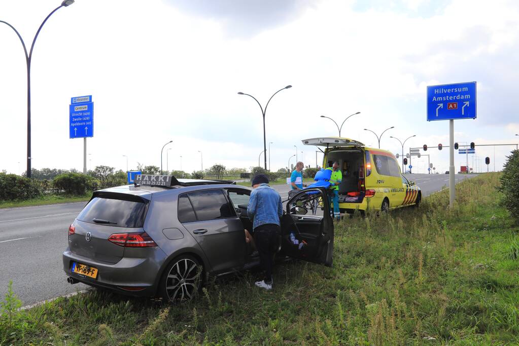 Kettingbotsing met lesauto