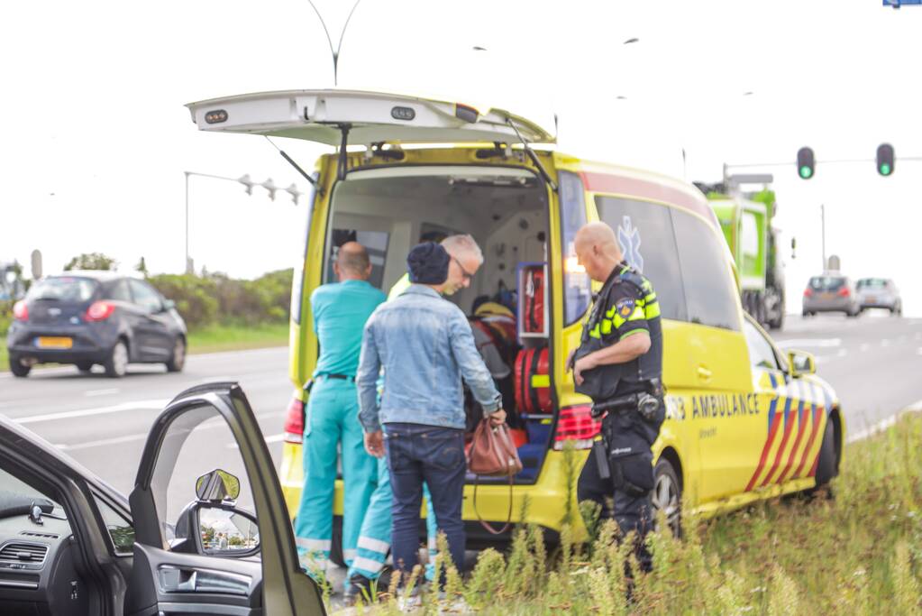 Kettingbotsing met lesauto