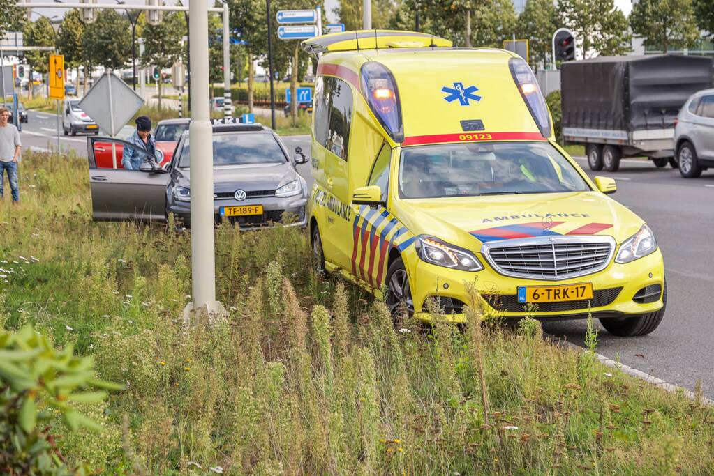 Kettingbotsing met lesauto