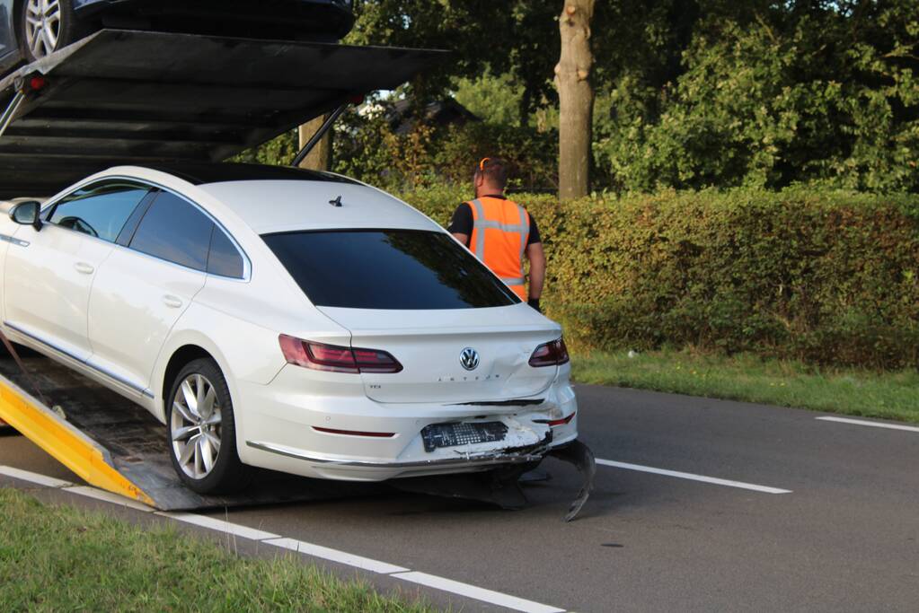 Flinke schade na ongeval tussen meerdere voertuigen