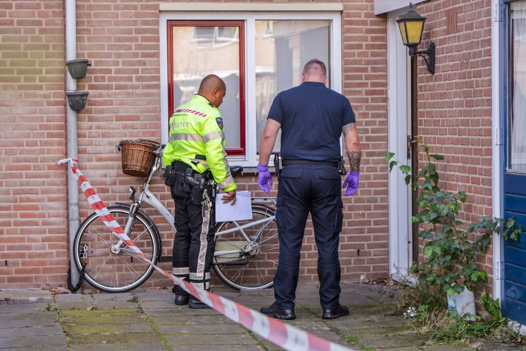 Drie mannen op de vlucht na woningoverval