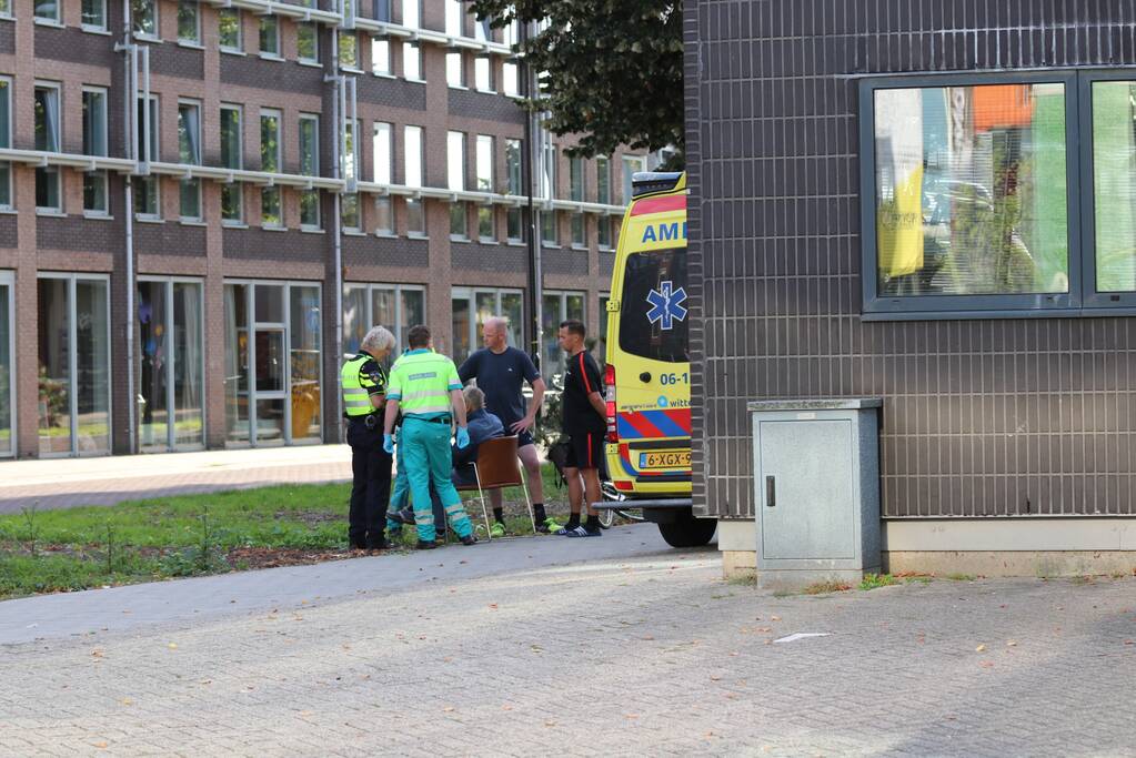 Man gewond na val met fiets