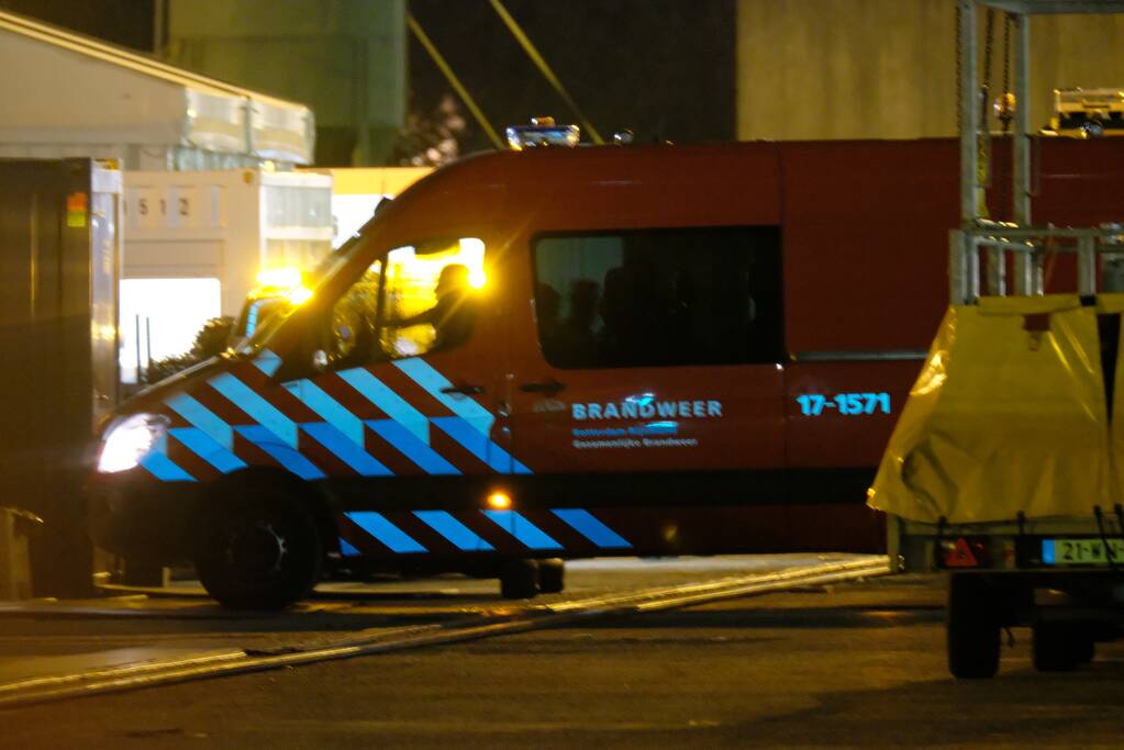Persoon zwaargewond na val in tank van schip