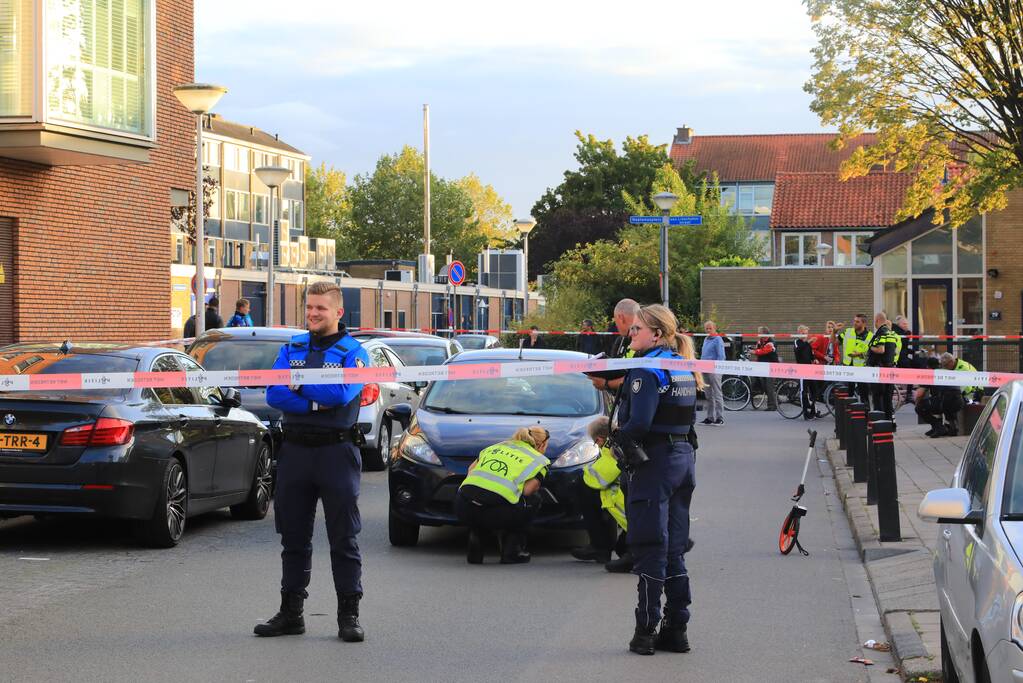 Kind zwaargewond na aanrijding met auto