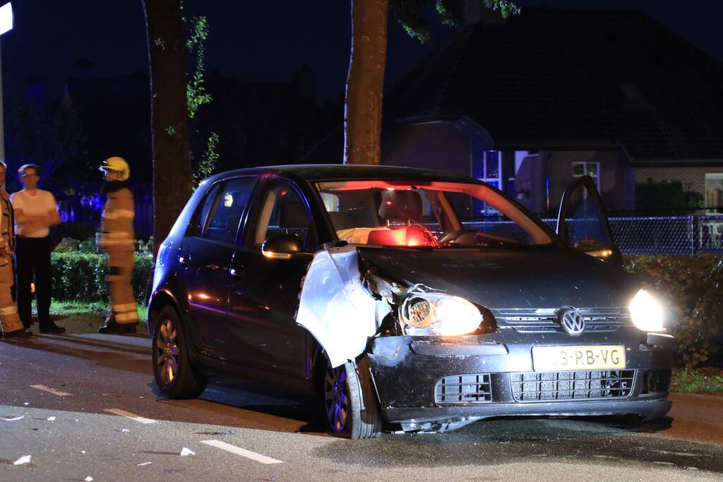 Meerdere gewonden bij aanrijding met drie auto's