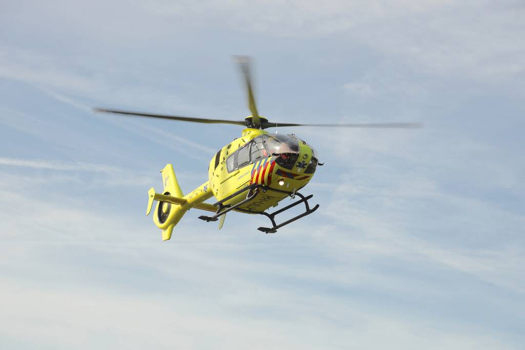 Persoon zwaargewond bij steekpartij