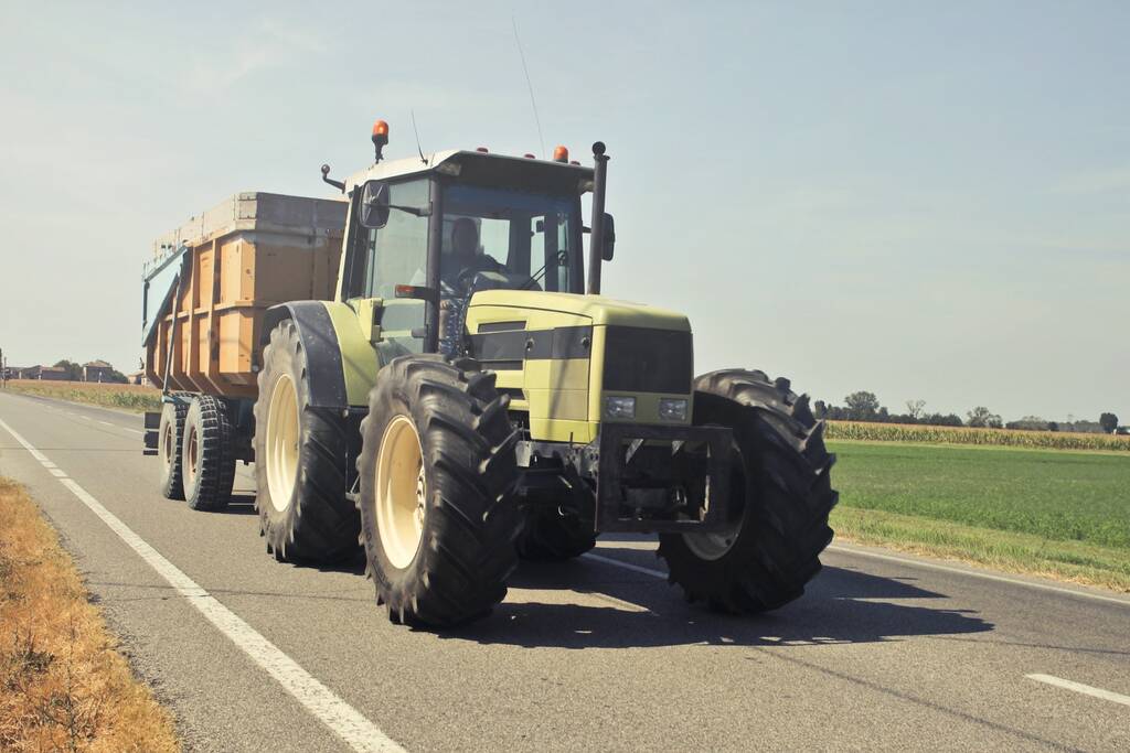 80-jarige man overreden door landbouwvoertuig