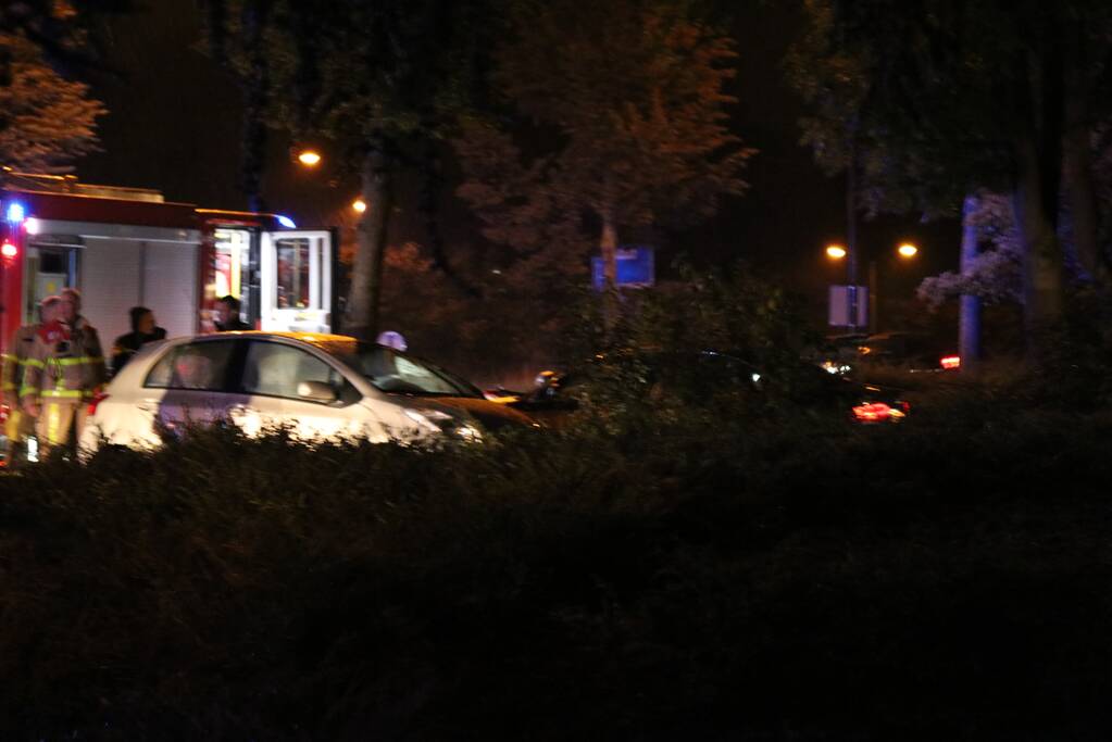 Flinke schade en gewonden na aanrijding