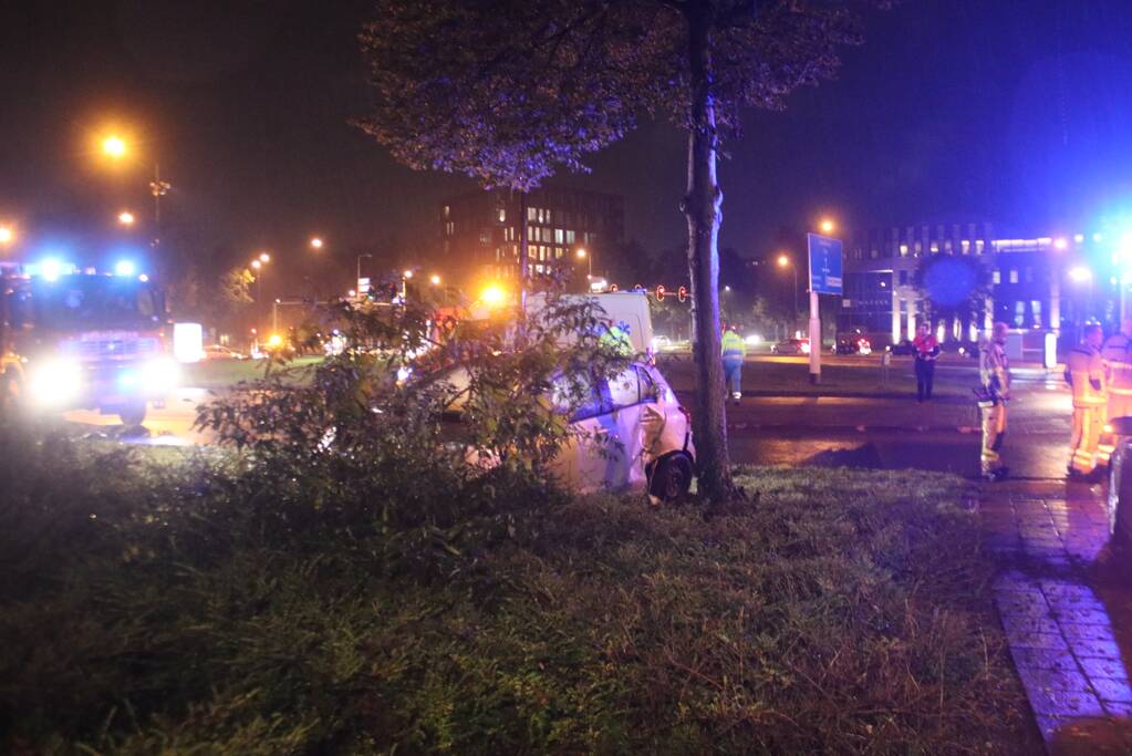 Flinke schade en gewonden na aanrijding