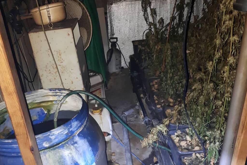 Brand op zolder door hennepkwekerij in Ussen