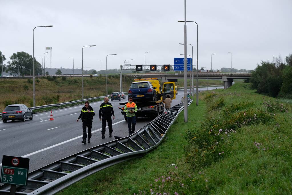 Wederom auto tegen de vangrail