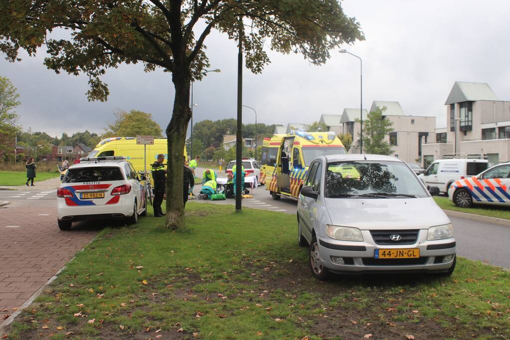 Fietsster ernstig gewond in Brinkhorst