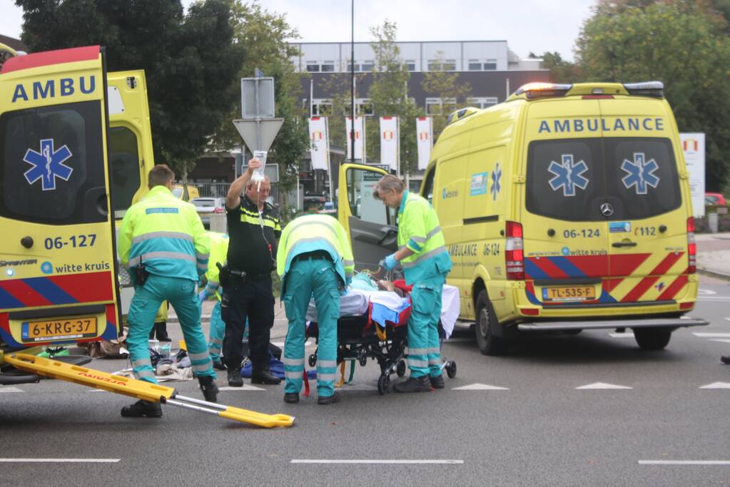 Fietsster ernstig gewond in Brinkhorst