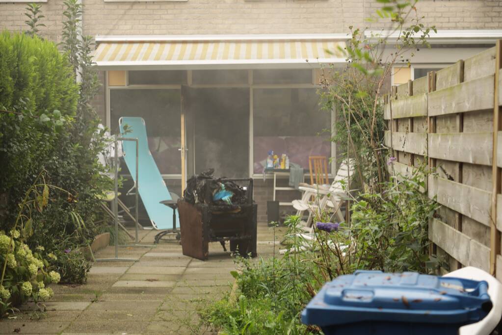 Woning Zielhorst vol rook na brand in trapkast