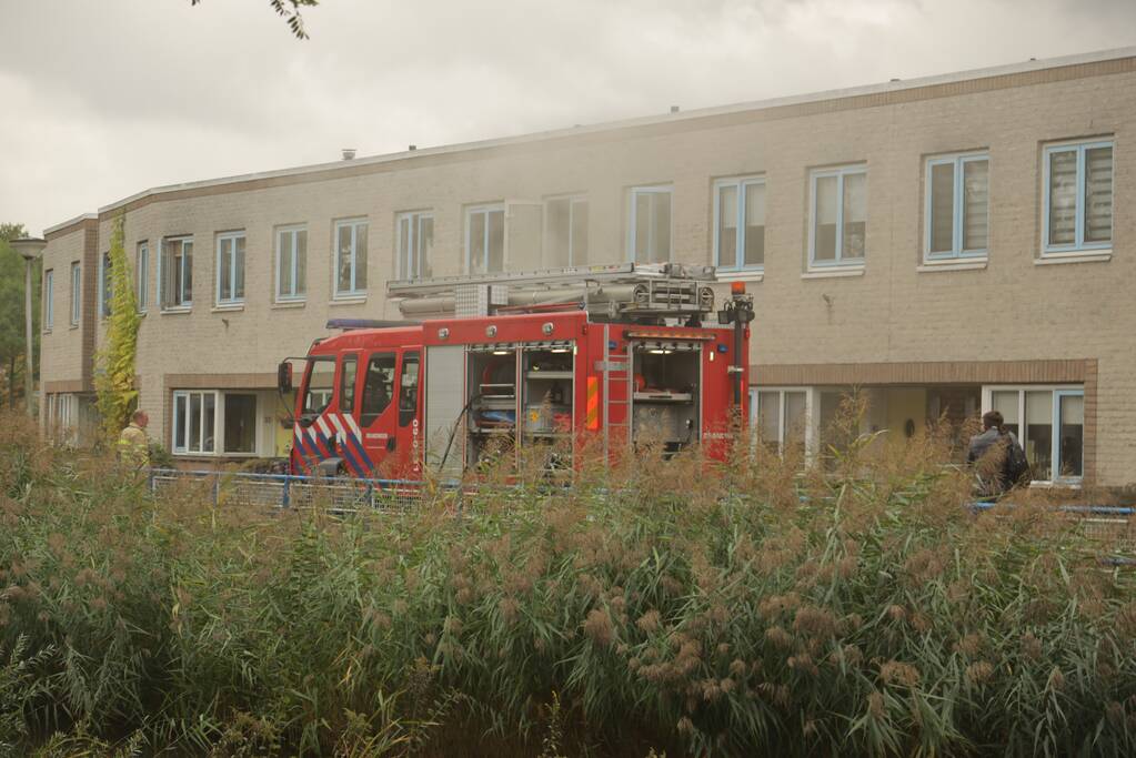 Woning Zielhorst vol rook na brand in trapkast