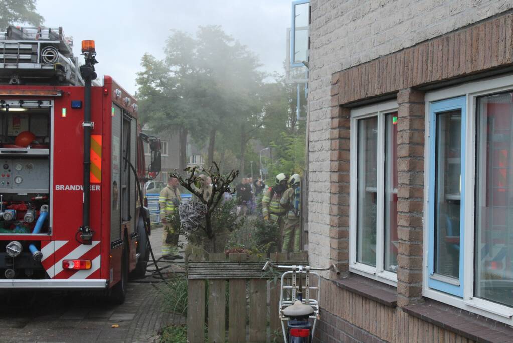 Woning Zielhorst vol rook na brand in trapkast