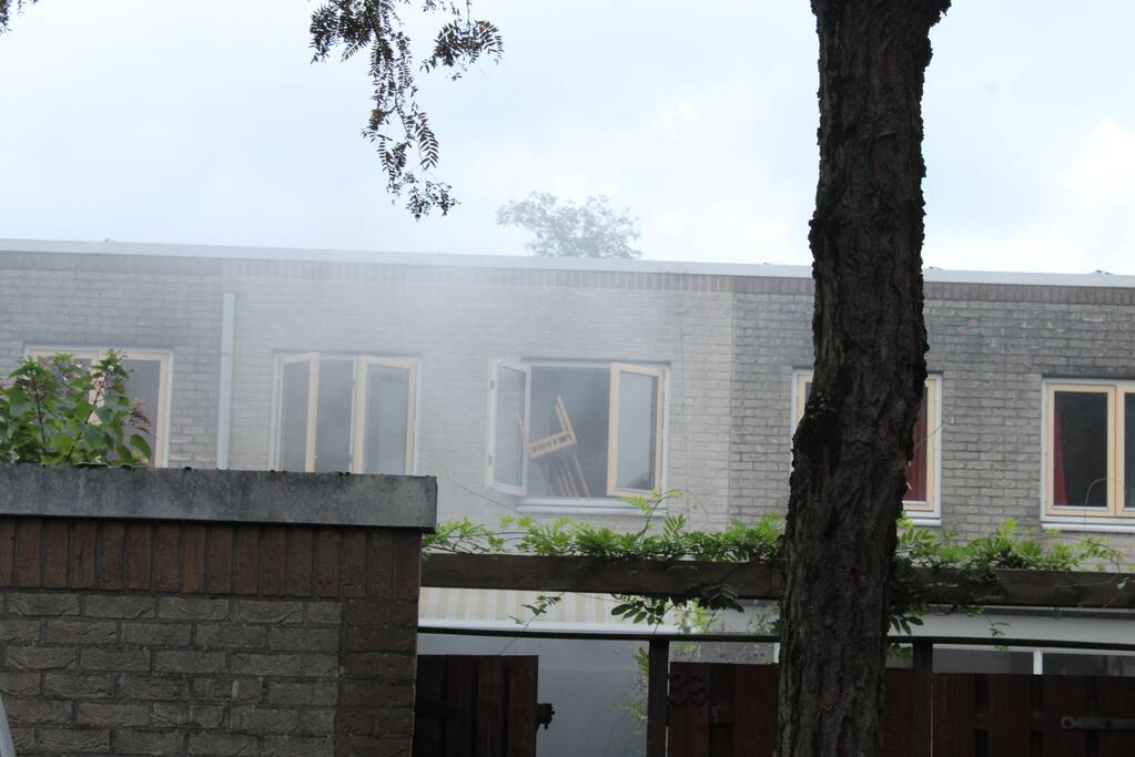 Woning Zielhorst vol rook na brand in trapkast