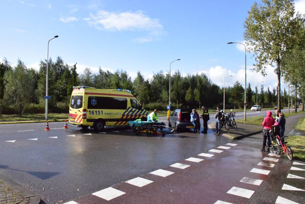 Fietser ernstig gewond na ongeval met auto