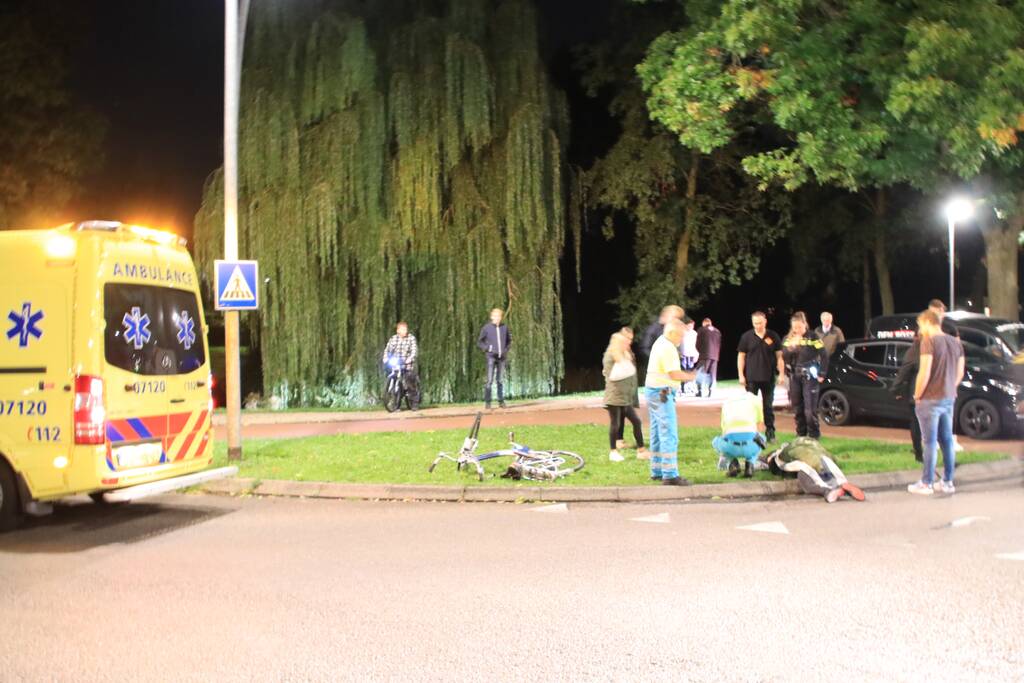 Fietser aangereden door personenauto