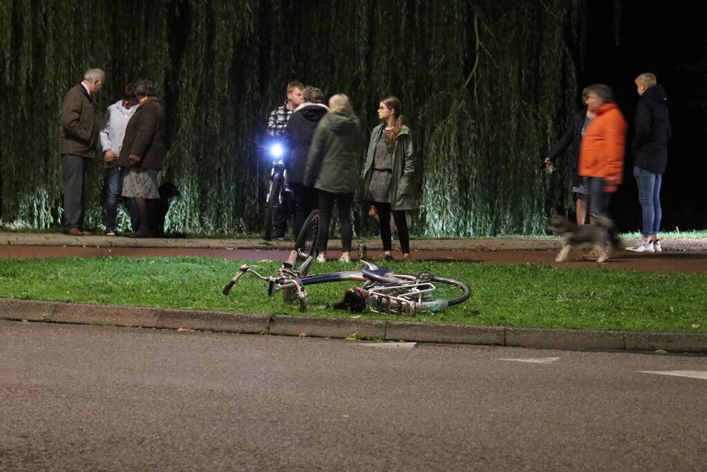 Fietser aangereden door personenauto