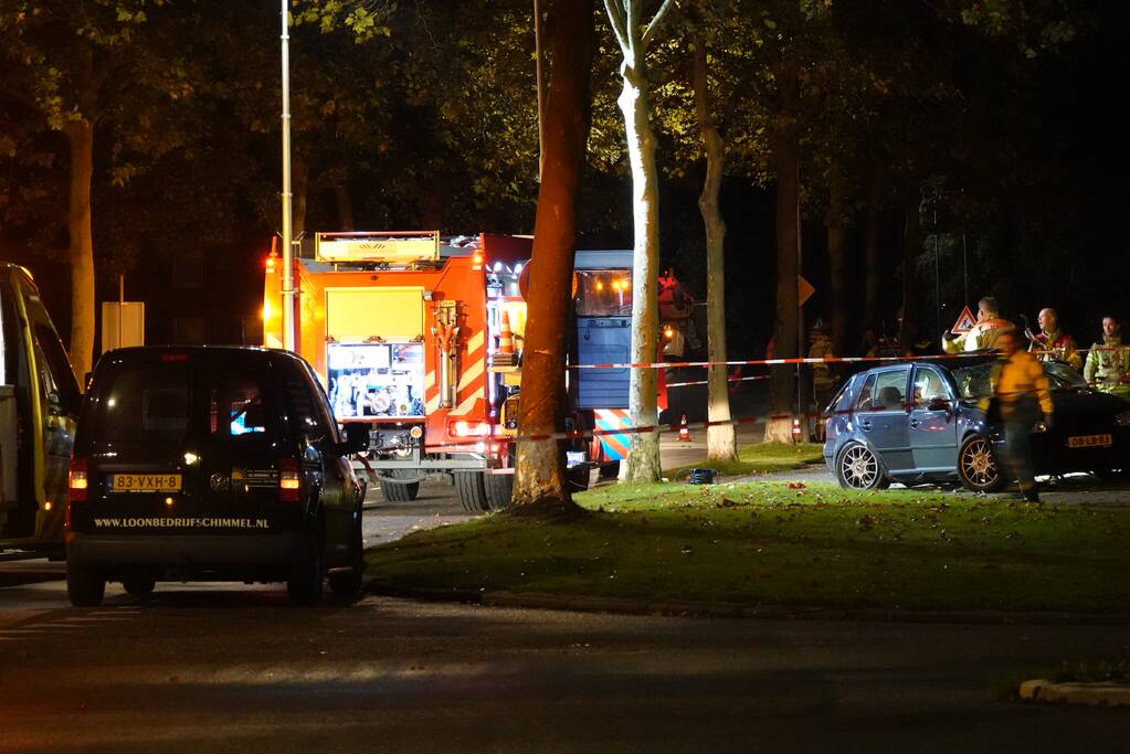 20-jarige bestuurder uit Harskamp overleden bij ongeval tegen boom