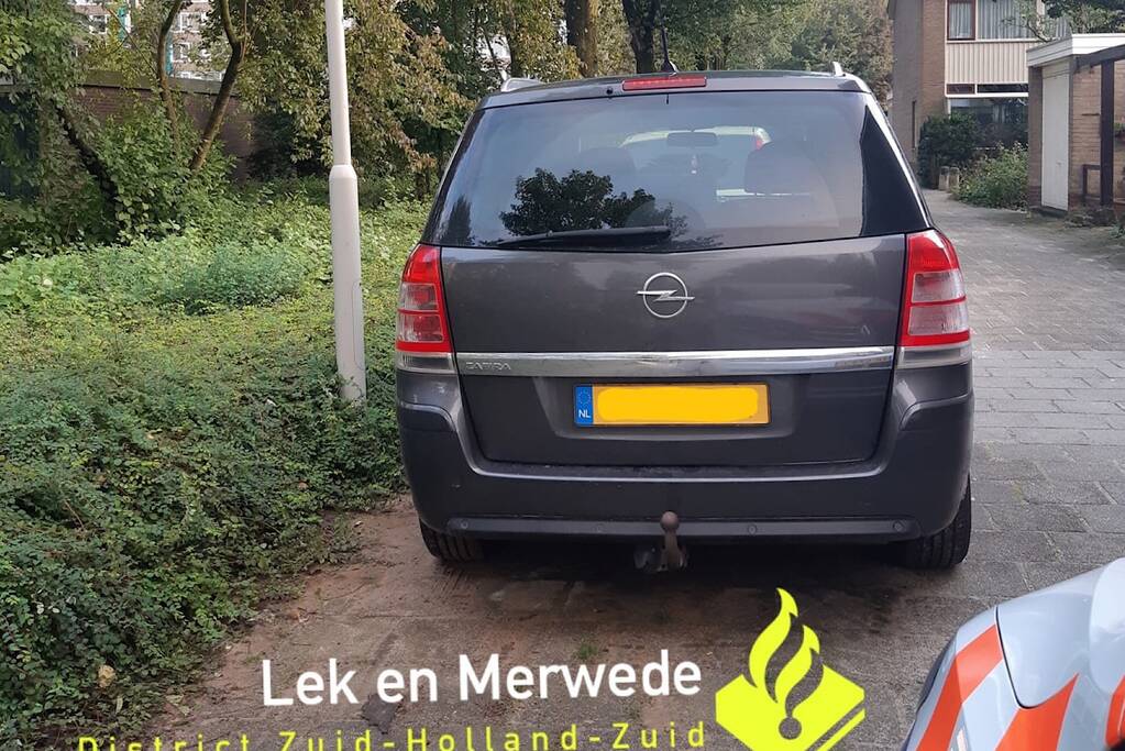 Man zonder rijbewijs ontvreemd auto